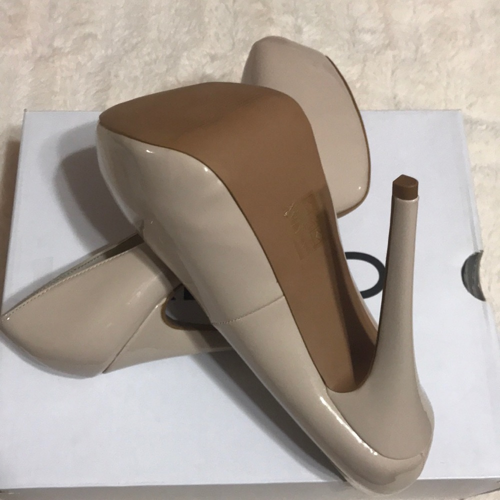 ALDO “CAVIEL” nude patent leather pumps womenUS7 - Picture 3 of 4
